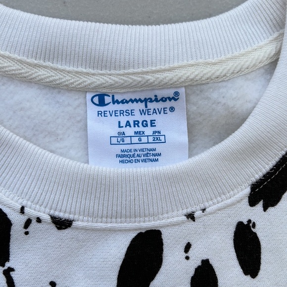 CHAMPION Reverse Weave Animal Print Sweatshirt (size L) - Picture 5 of 8
